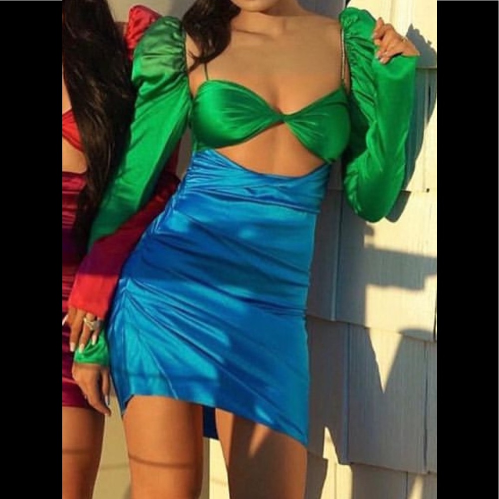 New! Sold out everywhere! The Bar silk twist dress size 2